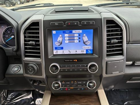 Used 2019 Ford Expedition Platinum image 26
