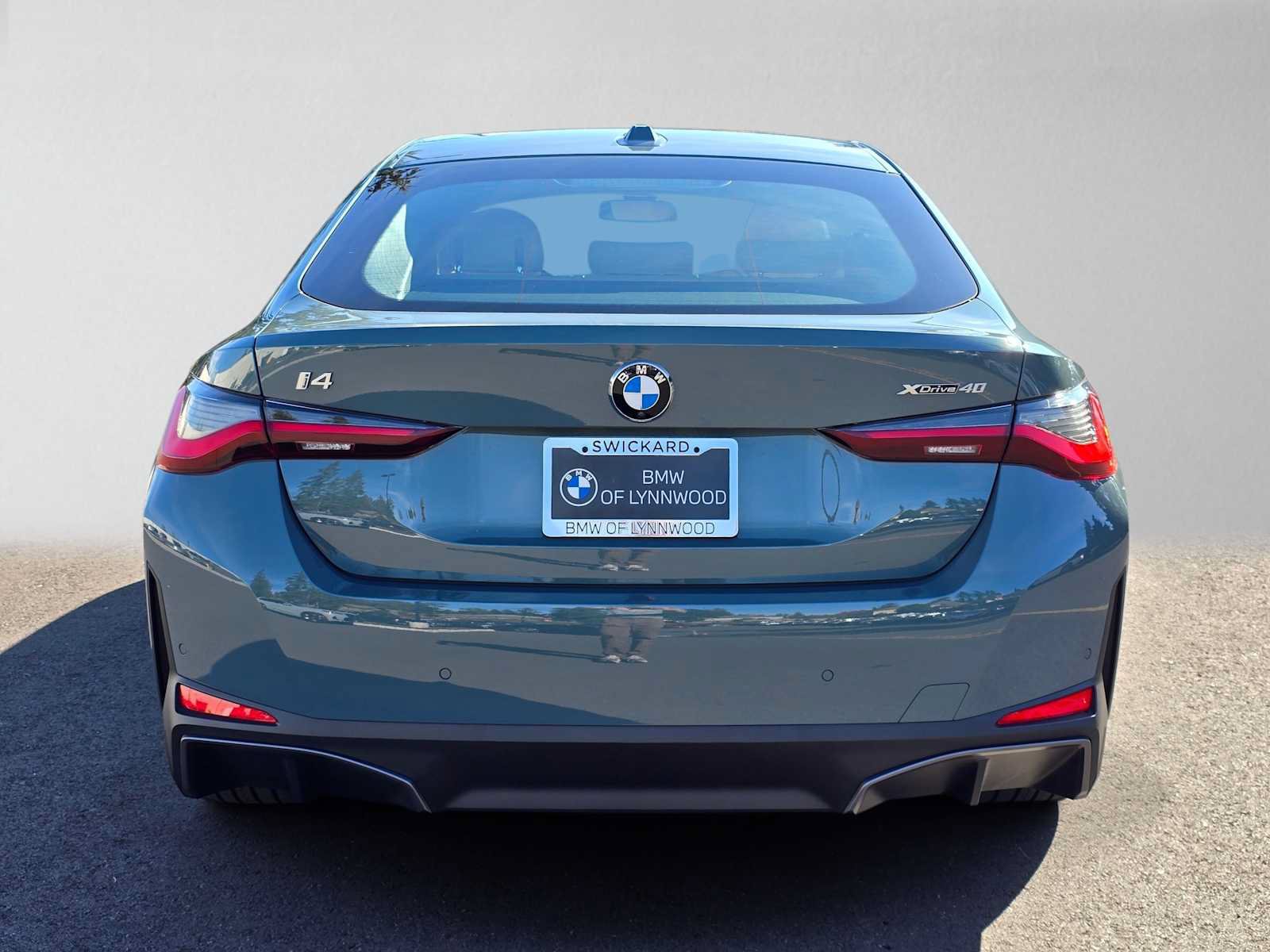 Used 2026 BMW i4 xDrive40i w/ Parking Assistance Package AWD/4WD image 4