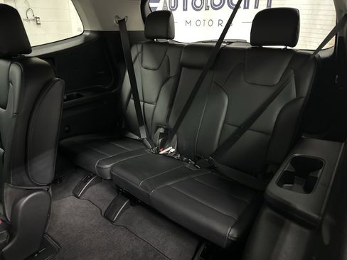 Used 2025 Kia Telluride S image 38