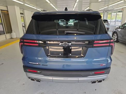 Certified 2025 Chevrolet Traverse Z71 AWD/4WD image 4
