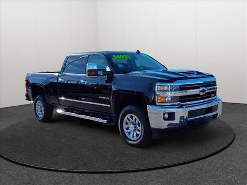 Certified 2019 Chevrolet Silverado 3500 LTZ w/ Duramax Plus Package image 6