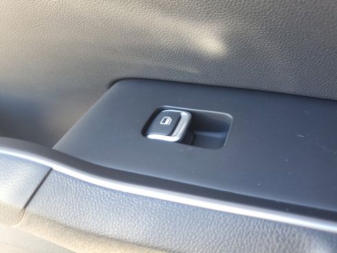 New 2026 Kia Sorento S image 14