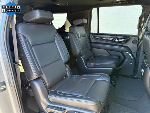 Used 2022 GMC Yukon XL Denali w/ Max Trailering Package image 13