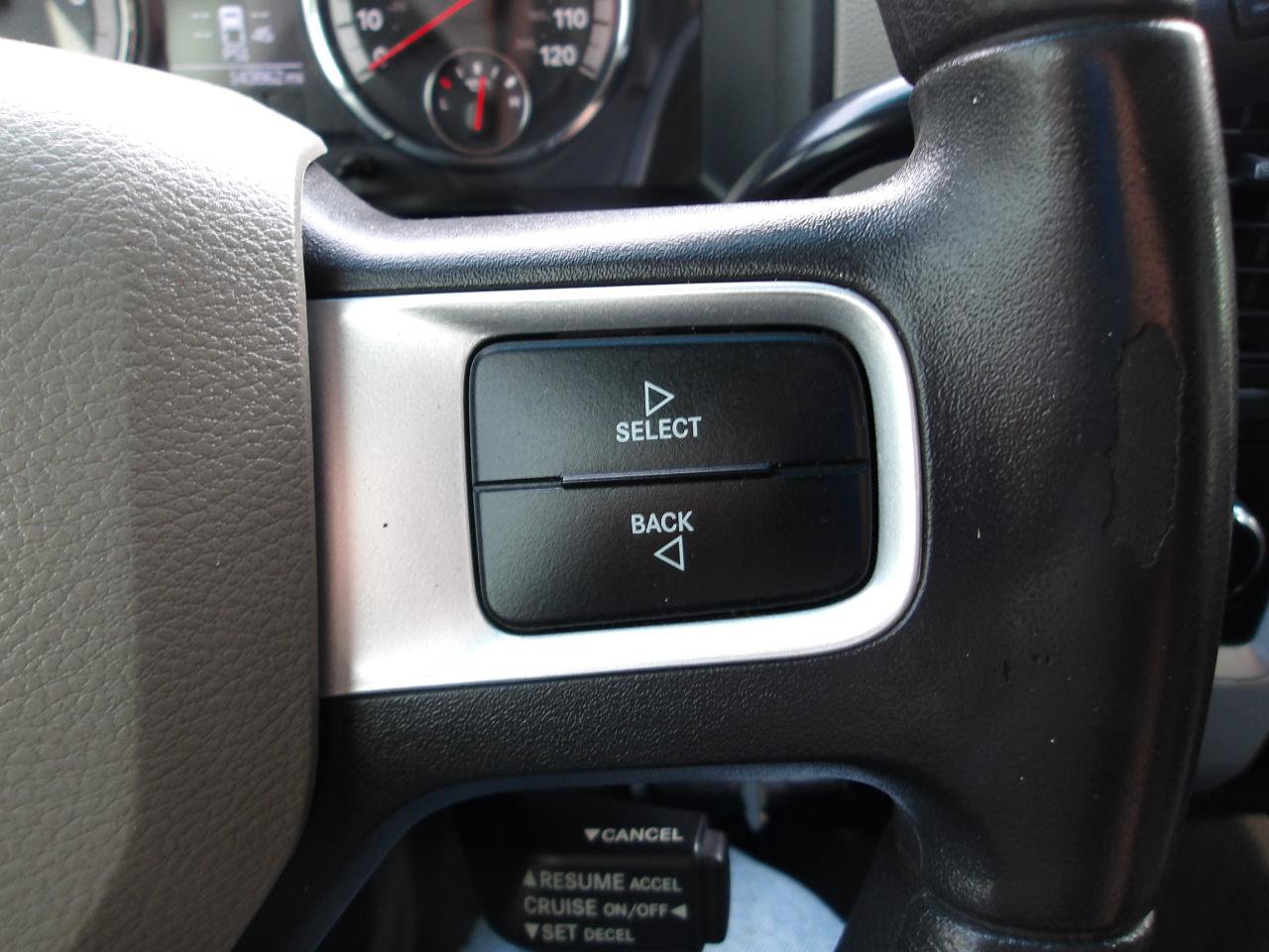 Used 2011 RAM 1500 Classic SLT AWD/4WD image 16