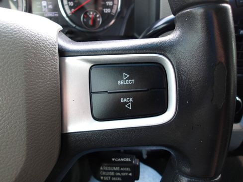 Used 2011 RAM 1500 Classic SLT AWD/4WD image 16