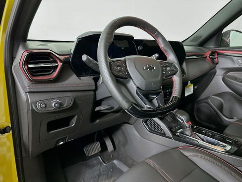 New 2025 Chevrolet TrailBlazer RS w/ Convenience Package image 9