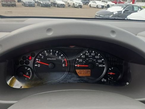 Used 2020 Nissan Frontier S image 12