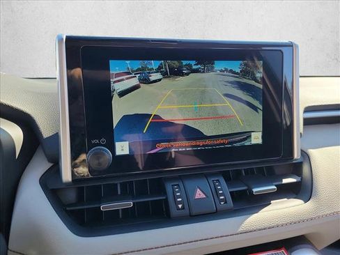 Used 2025 Toyota RAV4 XLE Premium image 22