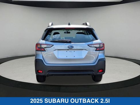 Certified 2025 Subaru Outback image 5