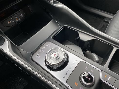 New 2025 Kia Sorento EX image 25