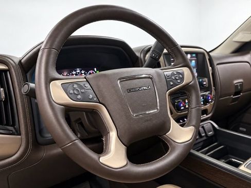 Used 2017 GMC Sierra 1500 Denali AWD/4WD image 18