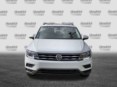 Used 2020 Volkswagen Tiguan SE w/ Panoramic Sunroof Package image 3
