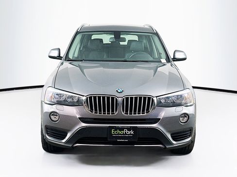 Used 2017 BMW X3 xDrive28i AWD/4WD image 2