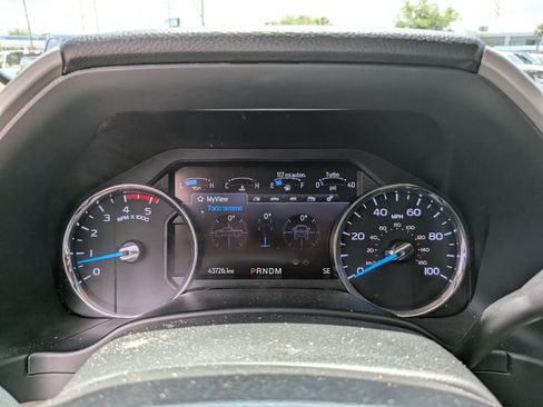 Used 2021 Ford F250 Lariat w/ Lariat Ultimate Package AWD/4WD image 33