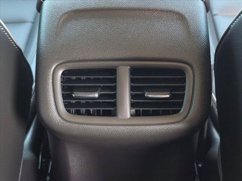 Used 2023 Buick Envision Essence FWD image 16