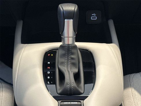 Used 2025 Honda HR-V LX image 20