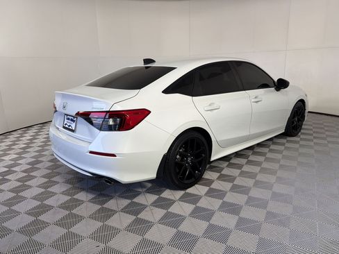 Used 2024 Honda Civic Sport image 9