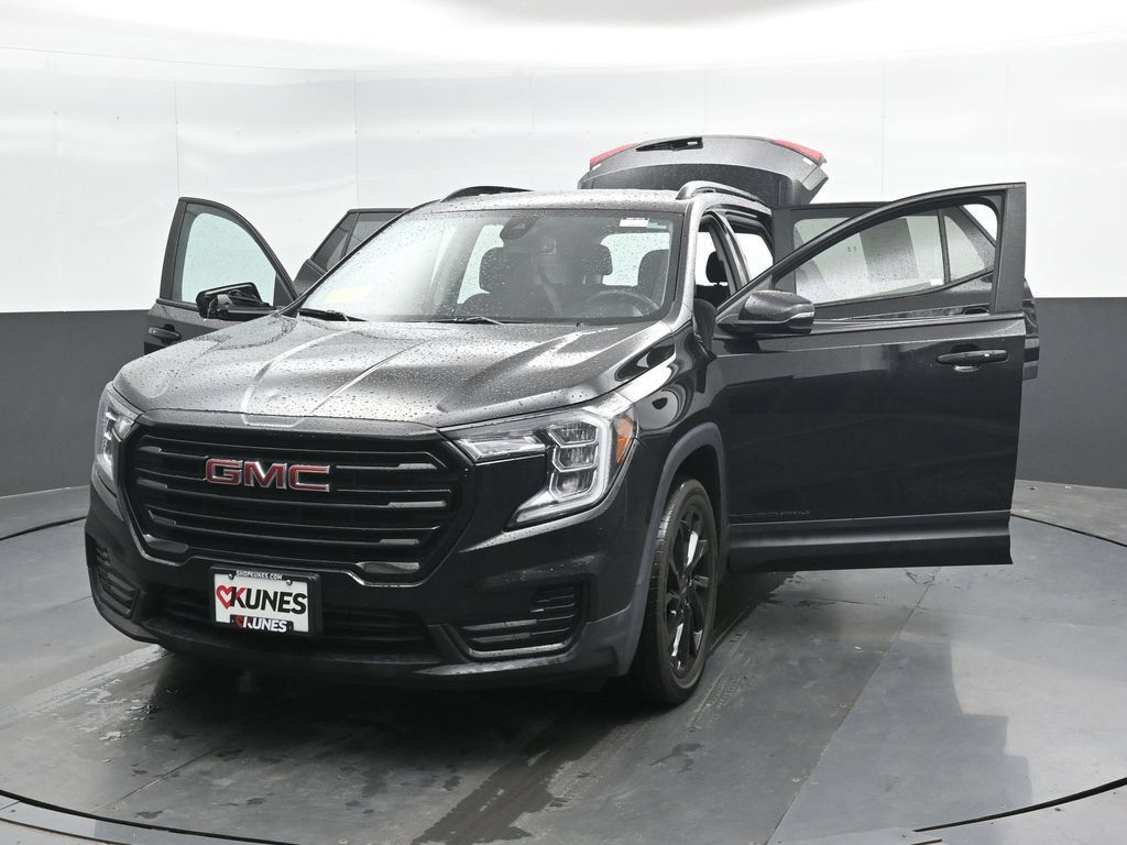 Used 2023 GMC Terrain SLE w/ Driver Convenience Package AWD/4WD image 48