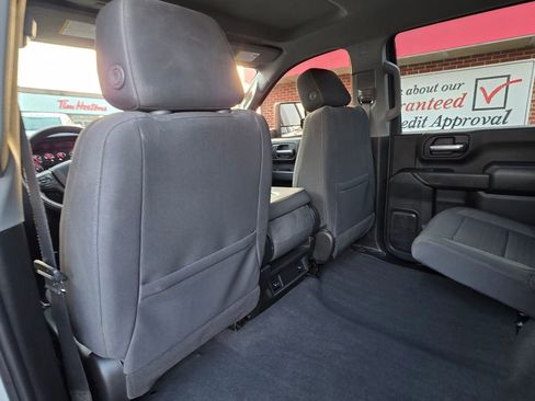 Used 2024 Chevrolet Silverado 2500 Custom w/ Custom Value Package image 14