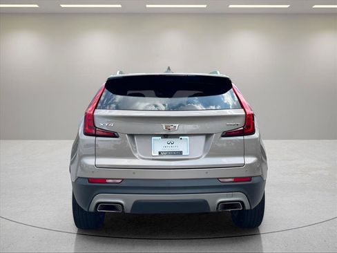 Used 2023 Cadillac XT4 Premium Luxury w/ Technology Package FWD image 4