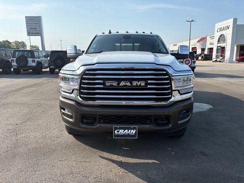 Used 2024 RAM 3500 Limited AWD/4WD image 2