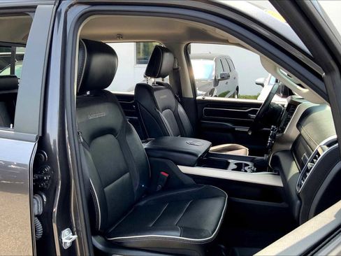 Used 2022 RAM 1500 Laramie image 7
