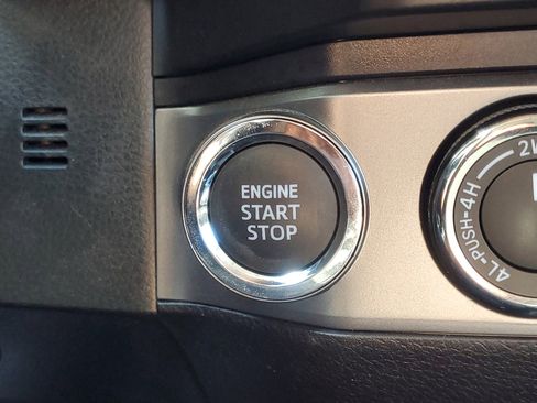 Used 2023 Toyota Tacoma SR5 AWD/4WD image 29