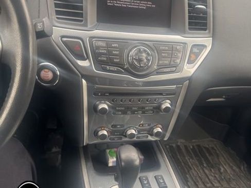 Used 2017 Nissan Pathfinder SL w/ SL Tech Package image 12