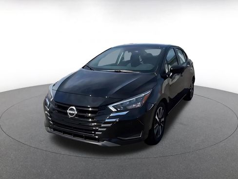Used 2025 Nissan Versa SV FWD image 7