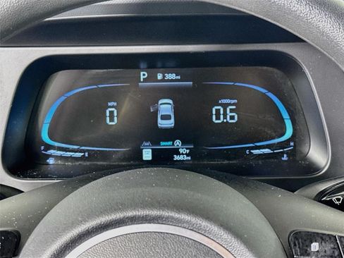 Certified 2026 Hyundai Elantra SE FWD image 13