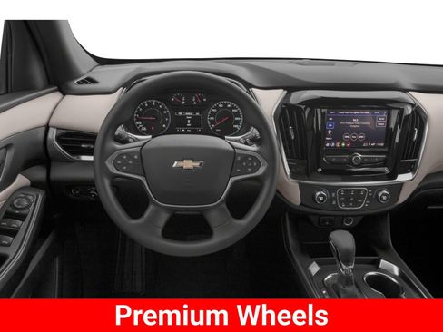 Used 2022 Chevrolet Traverse LT FWD image 8