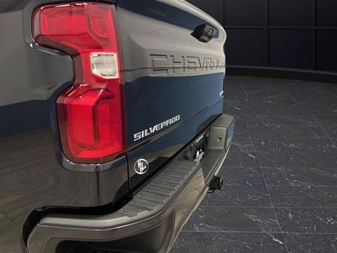 Used 2023 Chevrolet Silverado 1500 RST w/ Z71 Off-Road Package image 33