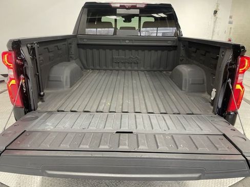 Used 2024 Chevrolet Silverado 1500 High Country w/ Technology Package image 25