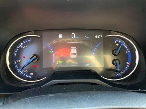 Used 2024 Toyota RAV4 XLE image 19