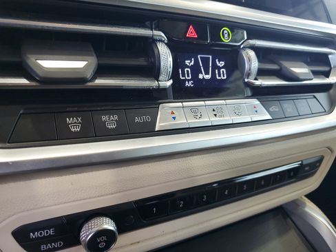 Used 2022 BMW 430i Coupe w/ M Sport Package RWD image 24