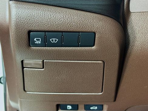 Used 2019 Lexus ES 350 Ultra Luxury image 11