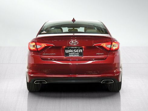Used 2016 Hyundai Sonata Sport w/ Option Group 02 FWD image 4