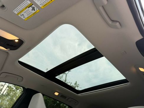 Used 2026 INFINITI QX60 Luxe w/ Cargo Package FWD image 8
