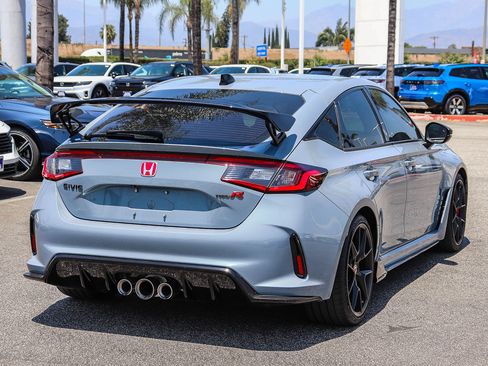 Used 2024 Honda Civic Type R image 11