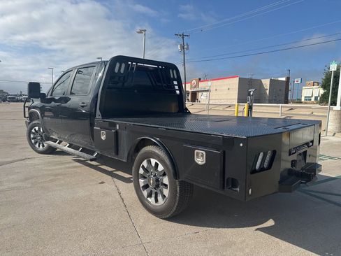 Used 2023 Chevrolet Silverado 2500 Custom w/ Custom Convenience Package AWD/4WD image 5