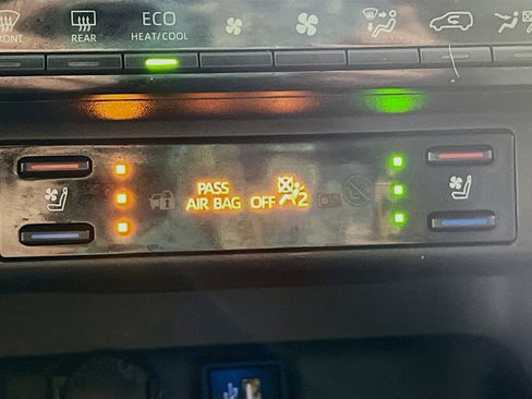 Used 2024 Toyota RAV4 XSE w/ Premium Package image 22