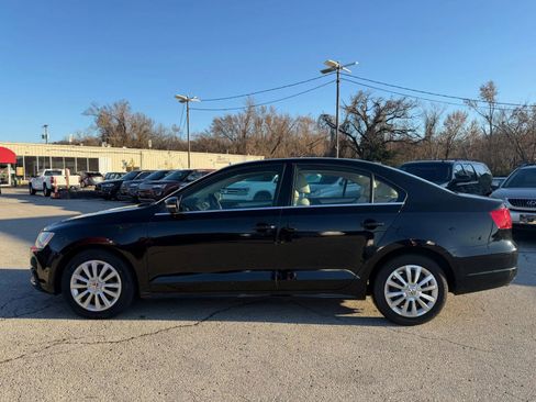 Used 2013 Volkswagen Jetta SE image 2