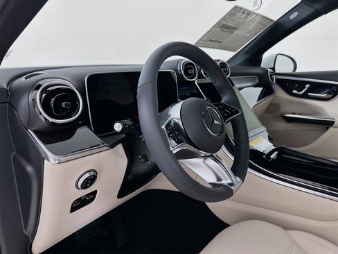 New 2026 Mercedes-Benz GLC 300 GLC 300 image 10