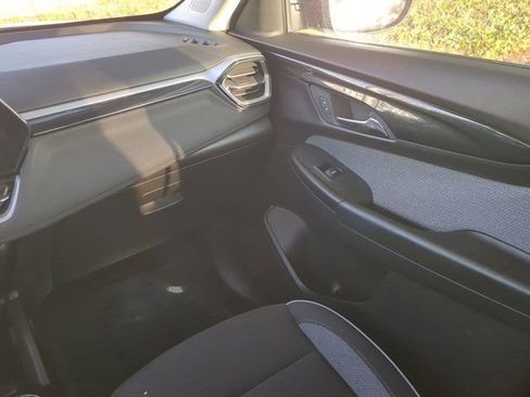 Used 2024 Chevrolet TrailBlazer LT w/ LT Cold Weather Package image 17