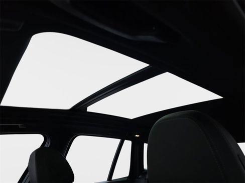 Used 2023 BMW X3 M40i w/ Premium Package image 32