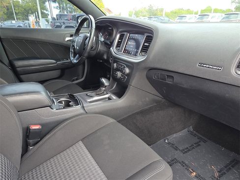 Used 2021 Dodge Charger GT w/ Driver Convenience Group image 9