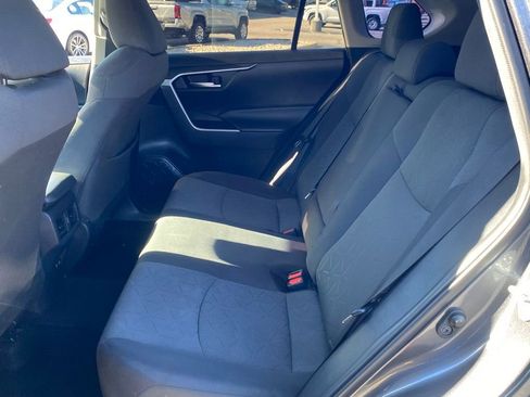 Used 2021 Toyota RAV4 XLE image 8