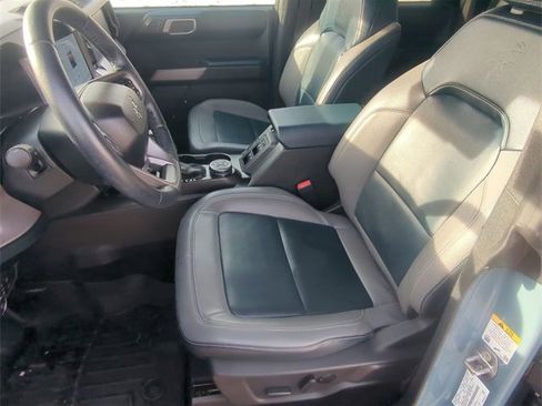 Used 2022 Ford Bronco Outer Banks image 11