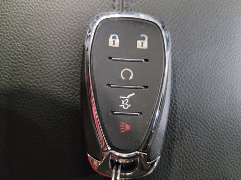 Used 2018 Chevrolet Equinox Premier AWD/4WD image 32