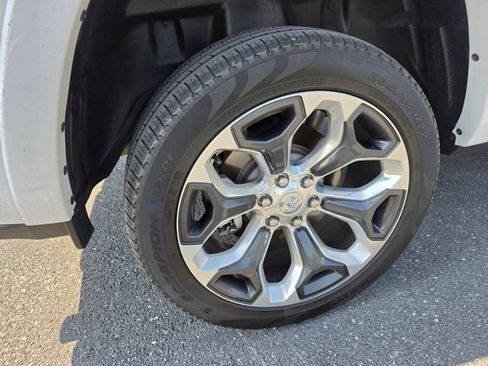 Used 2023 RAM 1500 Limited AWD/4WD image 31